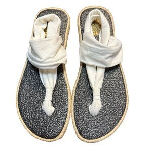 Nalho Women's White Sandals Size 8 NWOT